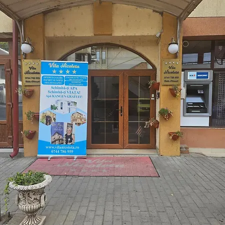 Nicoleta Πανσιόν 4*